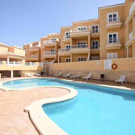 Benimar 13 - Two Bed Overlooking The Pool 아파트 *