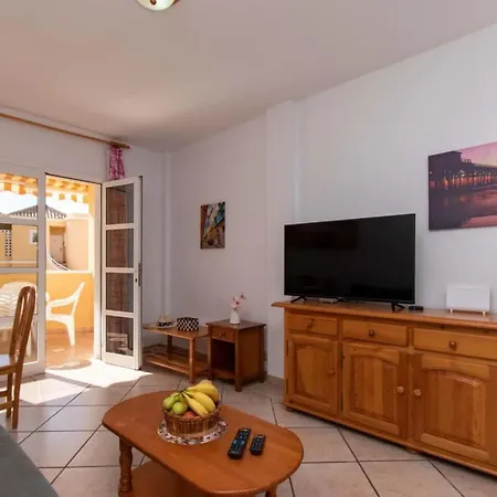 Benimar 13 - Two Bed Overlooking The Pool 아파트